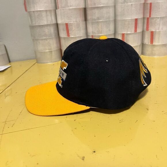 Vintage Michigan Wolverines Sports Specialities Hat - Picture 3 of 9